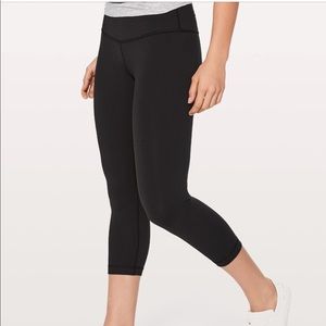 BRAND NEW lululemon crop leggings